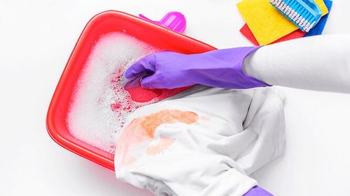 Удаляем пятна с одежды: 7 хитростей