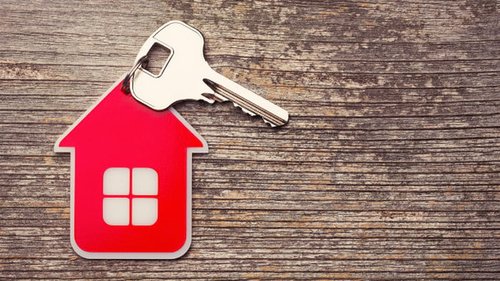 Как обезопасить квартиру перед отъездом