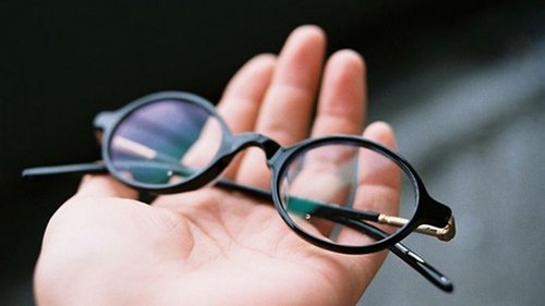 Как убрать мелкие царапины с любой стеклянной поверхности