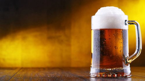 Мытье волос и другие невероятные вещи, которые можно сделать с пивом