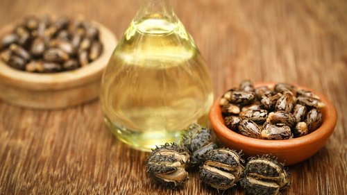 Эффективное масло, которое избавляет от морщин, еще и стоит сущие копейки!