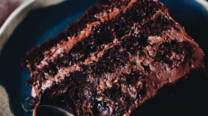 Самый быстрый шоколадный торт, который только можно придумать
