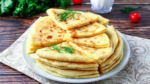 Стопка ароматных лепешек за полчаса: вкуснейшие хычины!