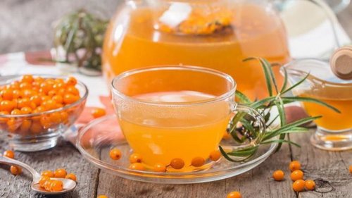 Витаминные напитки из облепихи, которые согреют этой осенью