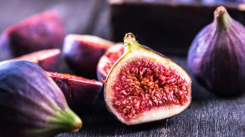 Почему необходимо осенью есть инжир