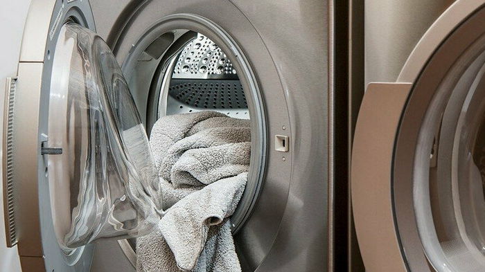 Только вручную: какие вещи опасно класть в стиральную машину