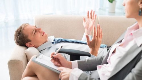 Консультация психиатра: когда не обойтись без помощи?