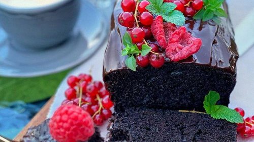 Рецепт быстрого кекса с шоколадной глазурью к праздничному столу