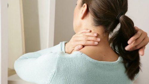 Только два движения: как за 2 минуты снять напряжение в шее