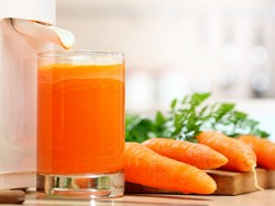 Морковный сок: за и против