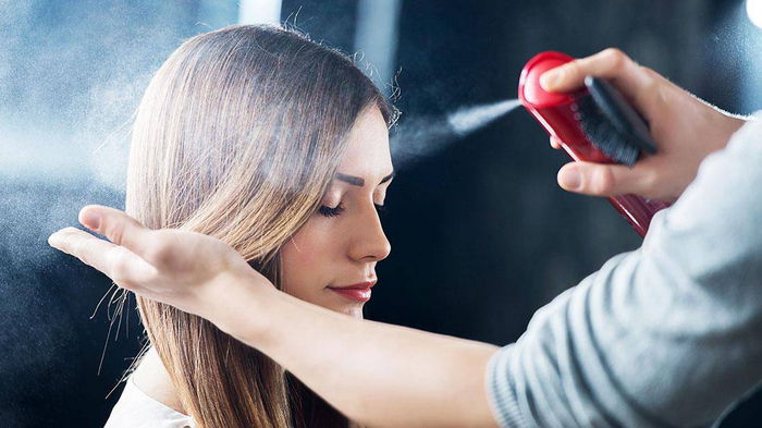 14 нестандартных способов использования лака для волос