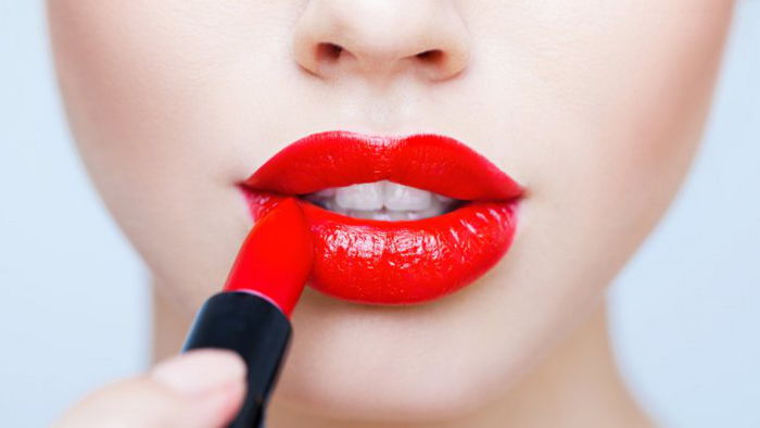 6 ошибок при использовании губной помады: как правильно красить губы