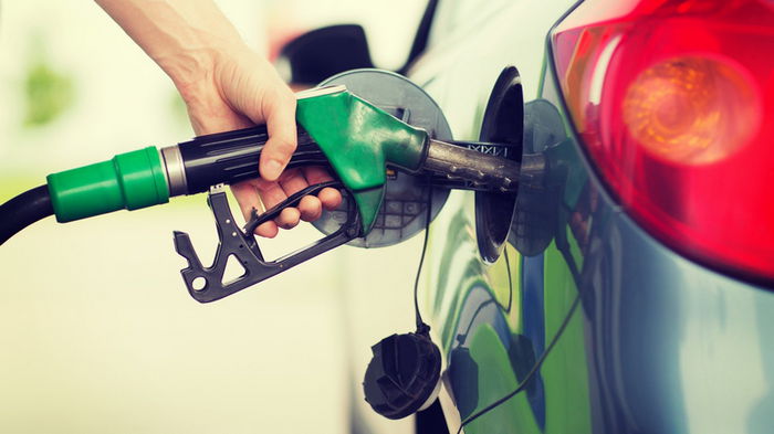 Каким бензином категорически нельзя заправлять автомобиль: угробите свою машину