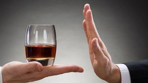 Почему вы должны бросить пить алкоголь