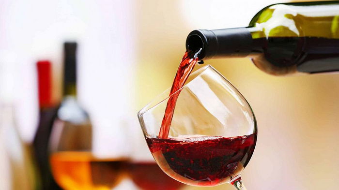 Как распознать поддельное вино