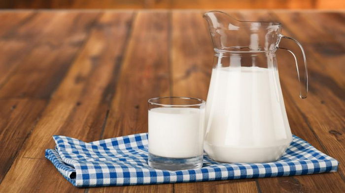 Как отбеливать кожу с помощью молока