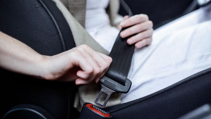 Ремни безопасности в автомобиле имеют скрытую функцию: об этом мало кто знает