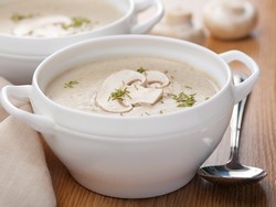 Сытный картофельный суп с шампиньонами (рецепт)