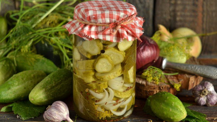 Нежинский салат из огурцов на зиму: супер-рецепт из бабушкиного блокнота