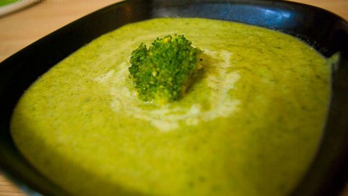 Суп-пюре из шпината: рецепты нежного блюда