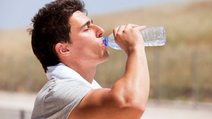 7 изменений, которые происходят с вашим организмом, когда вы регулярно пьете воду