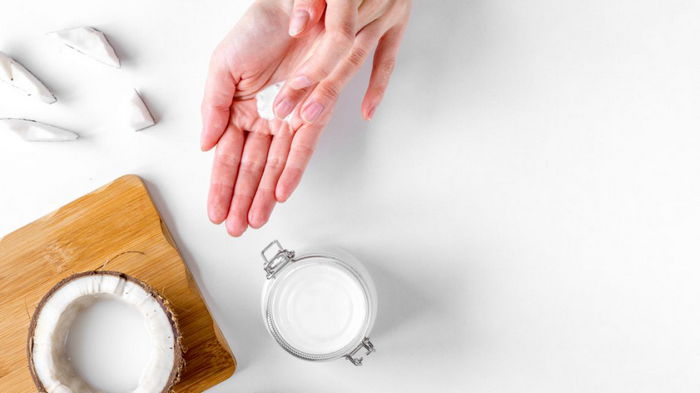 Как размягчить грубую и сухую кожу на руках: 7 простых народных рецептов