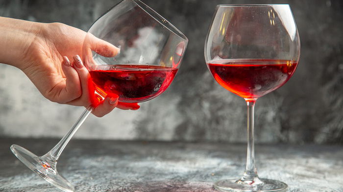 Добавление соды в вино: простой прием, о котором должны знать все