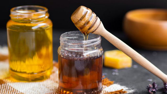 Становится ли мед ядовитым, если его нагреть: важно объяснение