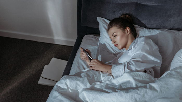 3 серьезные причины, по которым вам нужно прекратить использовать смартфон в ночное время