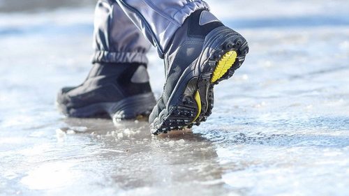 Как ходить по льду, чтобы не падать: полезные советы и лайфхаки