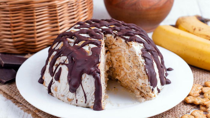 Торт с печеньем без выпечки за 15 минут: подходит даже на праздник