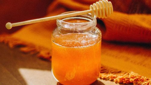 Едите мед вместо сахара? Тогда держите правду об этом продукте