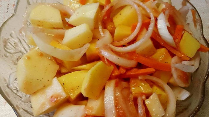 Картофель для отдыха: рецепт с кулинарным рукавом