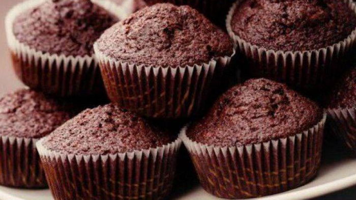 Тают во рту: рецепт шоколадно-творожных кексов
