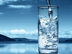 Как приучить себя пить воду?