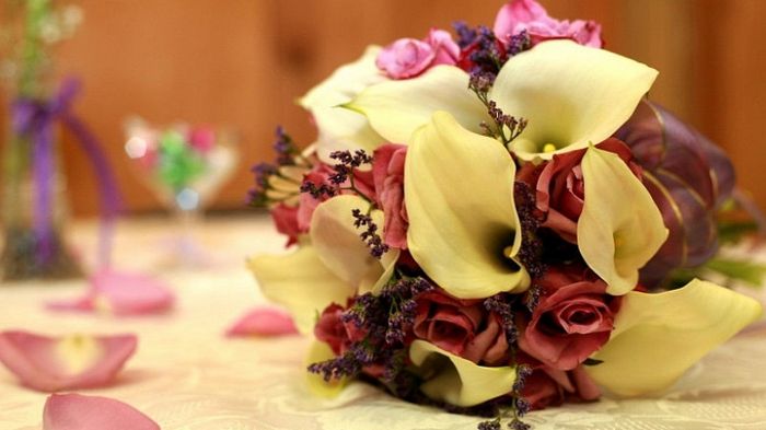 Flomarket: цветы с доставкой в Астрахани