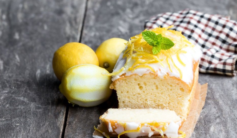 Лимонный кекс в сливочной глазури: простой рецепт
