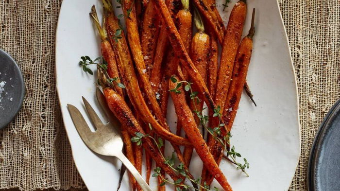 Морковь, запеченная в тимьяне: рецепт модели Крисси Тейген