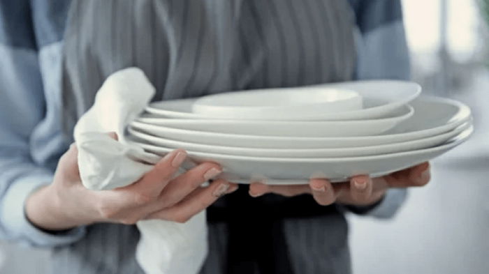 Почему нельзя использовать надколотую посуду: причины и суеверия
