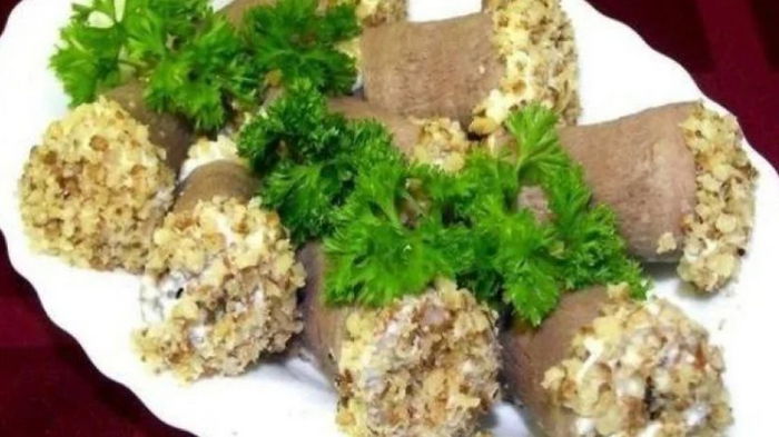 Закусочные рулеты из языка с орехами: рецепт невероятно вкусного блюда