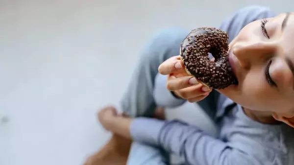 Не ешьте это: 7 сладостей, которые приводят к набору веса и воспалениям