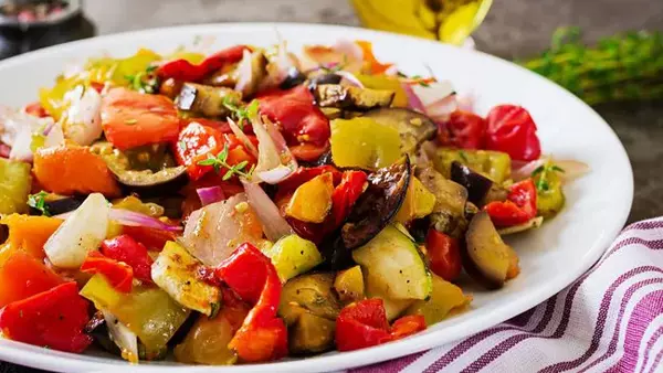 Жемчужина бессарабской кухни: как приготовить манджу из овощей