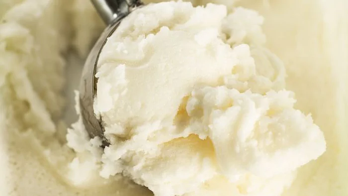 Готовим «Пломбир» как в магазине за 10 минут: рецепт натурального мороженого
