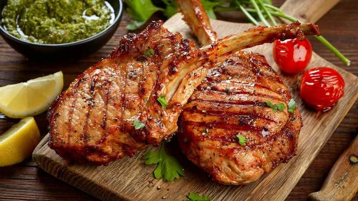 Сочный и ароматный стейк из свинины: как приготовить аппетитное мясо