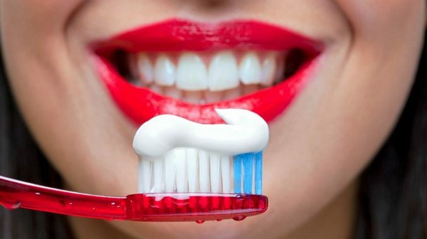 Несколько достоинств зубной пасты Crest: почему ее выбирают многие