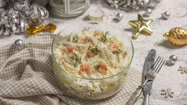 Праздничный салат с кальмарами: рецепты блюда с изысканным вкусом