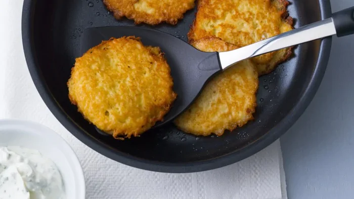 Картофельные оладьи с творогом: рецепт вкусного немецкого блюда