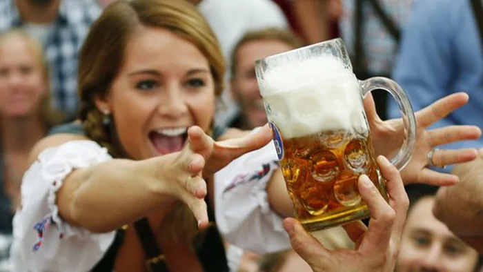Приятно для глаз и кошелька: названы города Европы с самым дешевым пивом