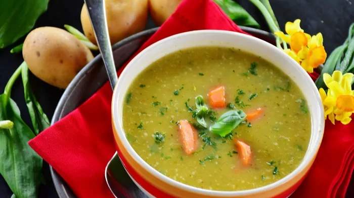 Идеальный гороховый суп: добавьте к блюду всего один ингредиент за 2 минуты до конца варки