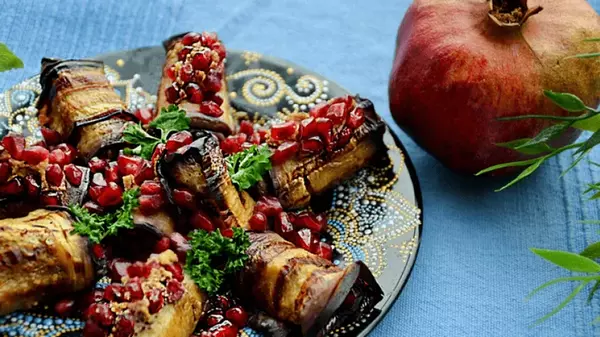 Баклажаны с ореховой начинкой: оригинальный рецепт сезонного блюда
